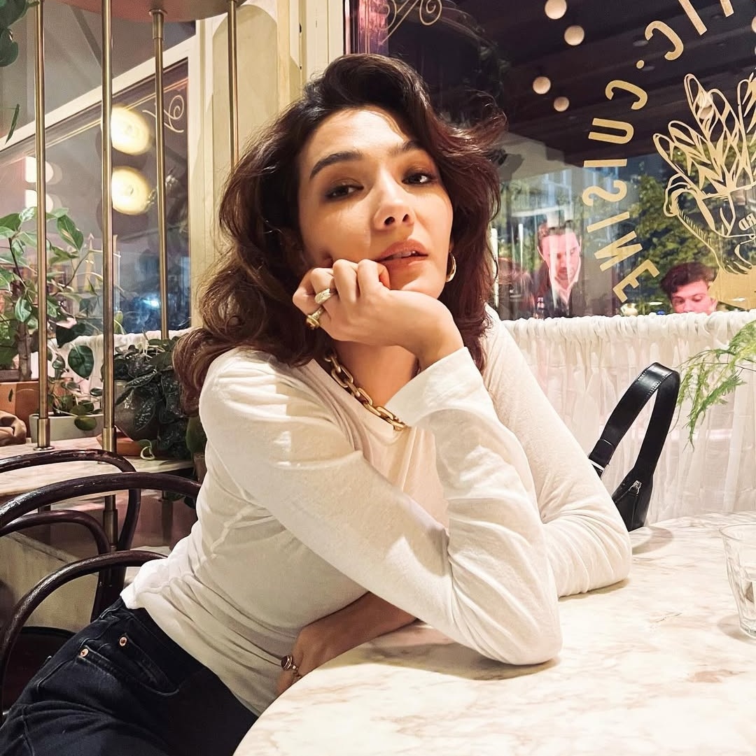 Aybüke Pusat'a Sosyal Medyada Destek: Dizi Kadrosundan Çıkarılmasına Tepki