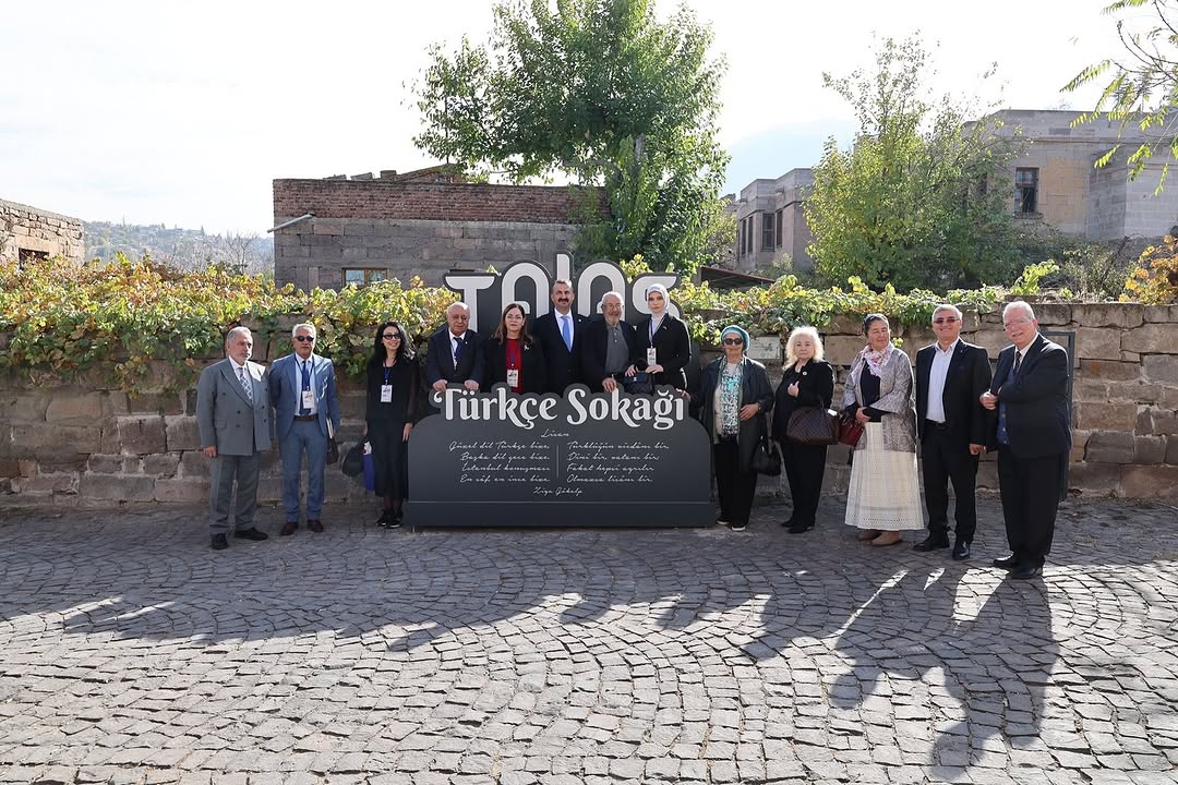 Türk Dünyası Yazarları Talas'ta Türkçe Sokağı'nda Buluştu