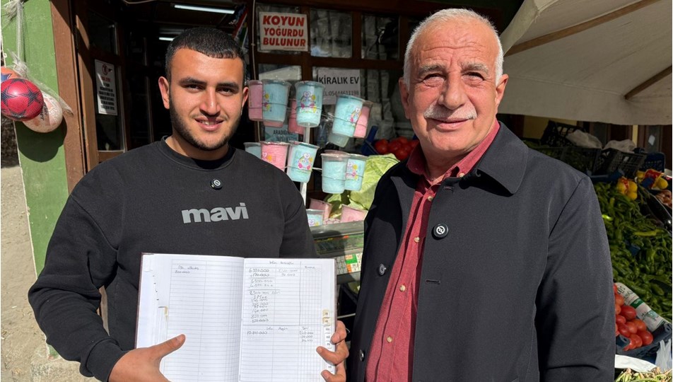 Tokat'ta Hayırsever, Bakkalın 150 Bin TL'lik Veresiye Defterini Kapattı