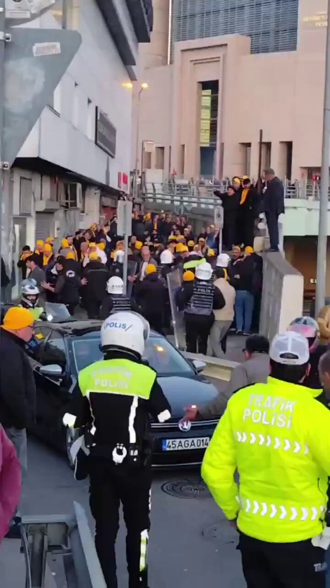 Taksiciler ile Polis Arasında Ankara'da Gerilimli Anlar Yaşandı