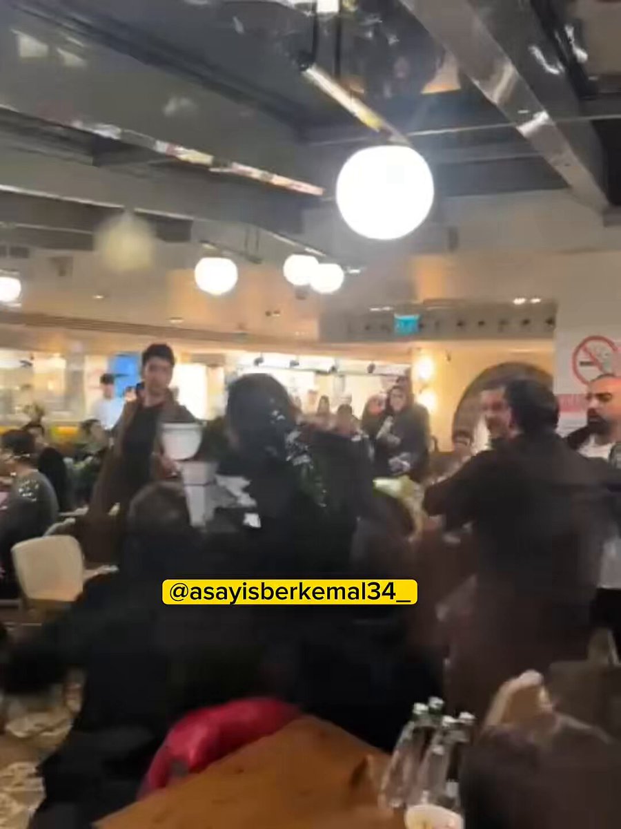 İstanbul Etiler'de İki Grup Arasında Kavga Çıktı