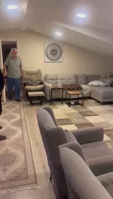 Kendini Mesih İlan Eden Hasan Mezarcı'nın Noel'deki Doğum Günü Kutlaması