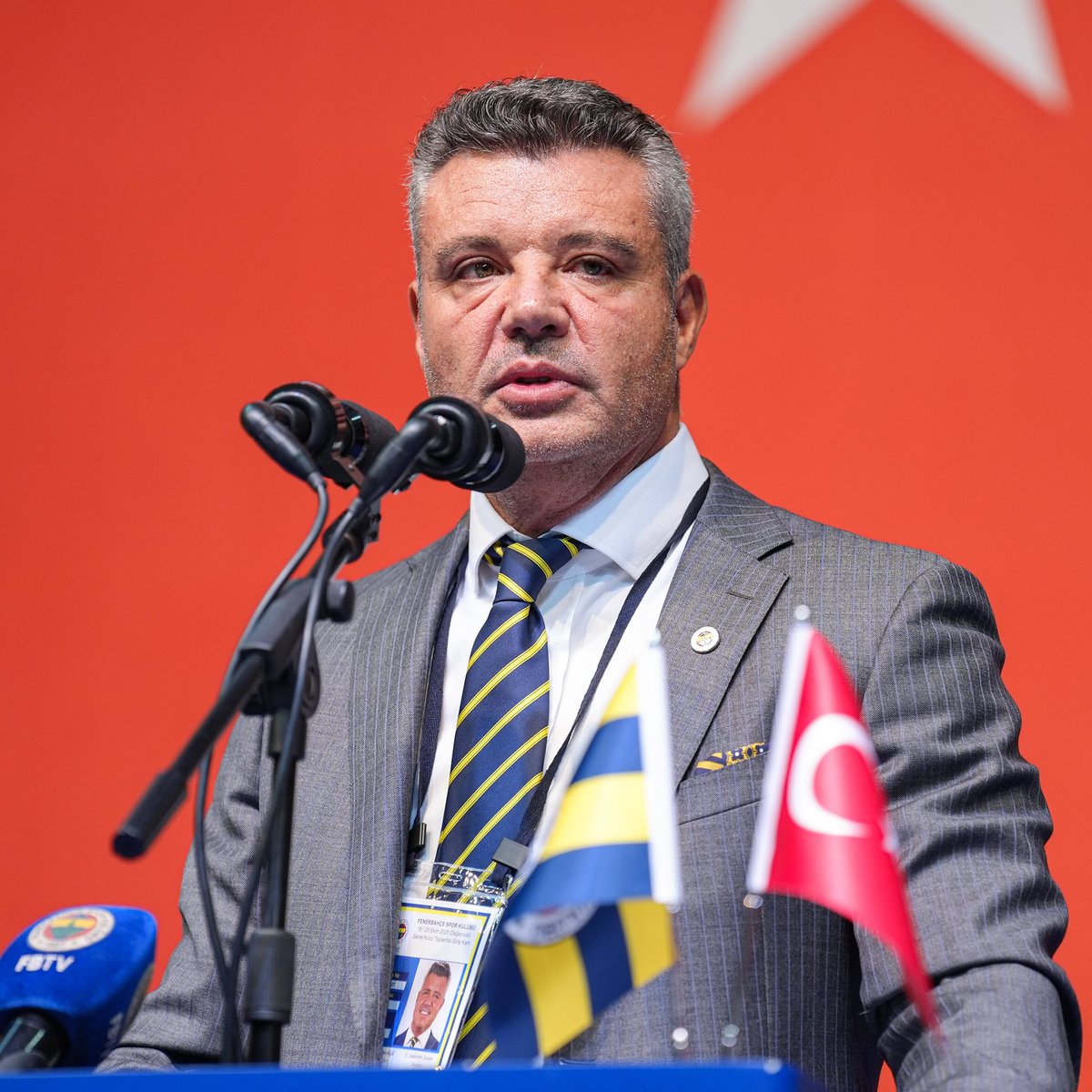 Fenerbahçe'de Yönetim Değişikliği: Sadettin Saran ve Yönetim Kurulu Görevi Devralıyor