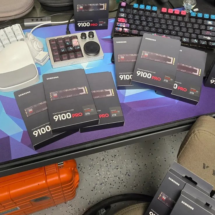 Amazon'un Şaşırtan Jest: Yanlışlıkla Gönderilen 20 SSD Müşteride Kaldı