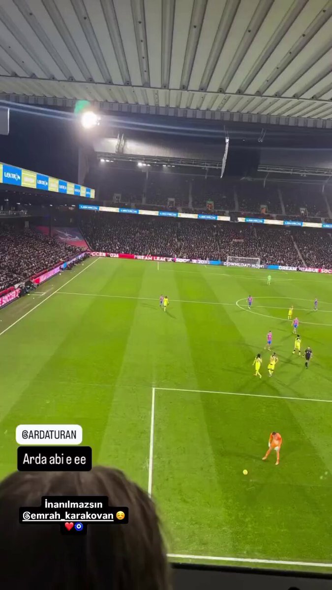 Arda Turan, Crystal Palace - Tottenham Maçında Taraftarlardan Büyük İlgi Gördü