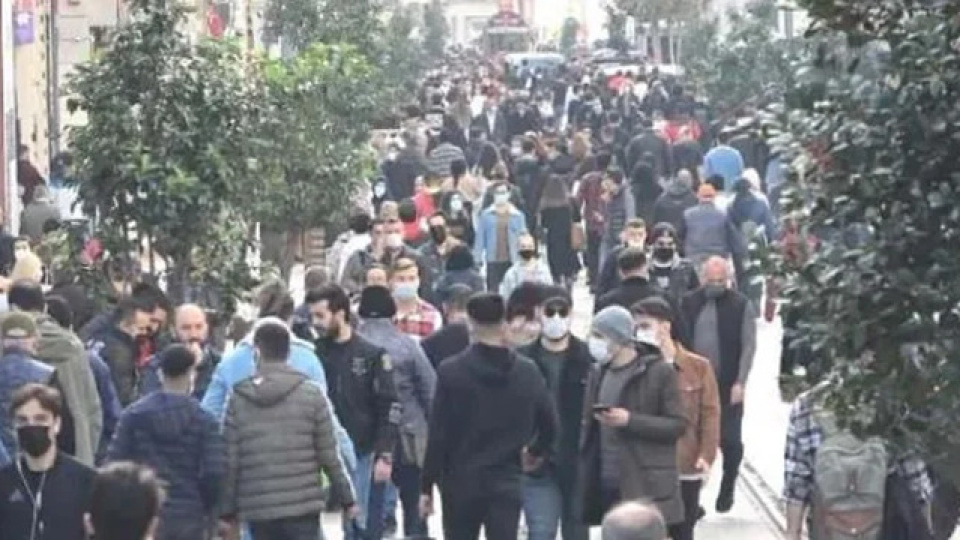 Türkiye'de Göreli Yoksulluk Oranı 2005'ten Beri En Düşük Seviyede