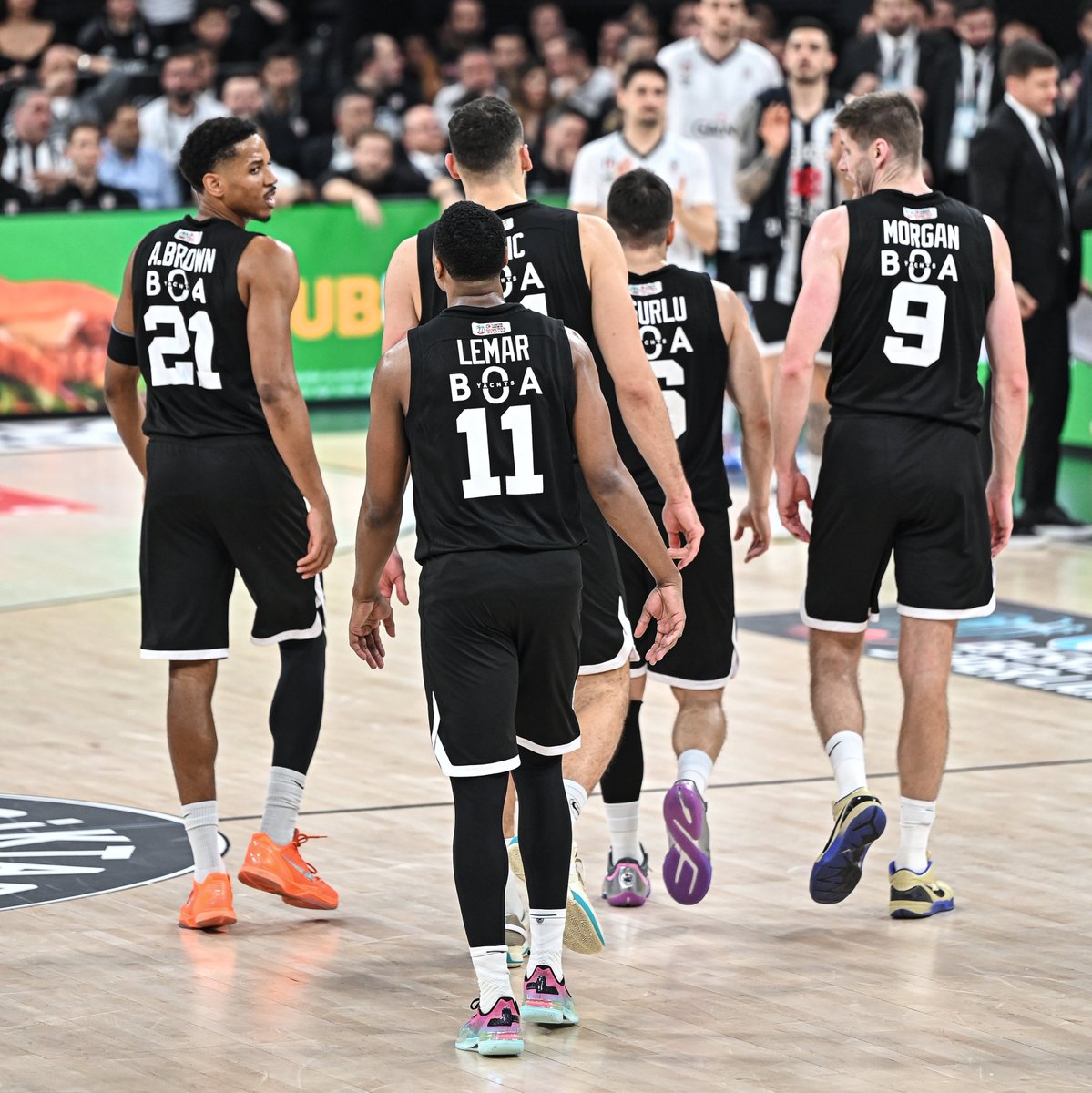 Beşiktaş, Galatasaray Derbisiyle Ligdeki Yenilmezlik Serüvenini Noktaladı