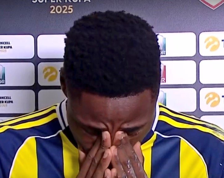 Fenerbahçeli Futbolcu Anthony Musaba İlk Asistlerinin Ardından Duygulandı