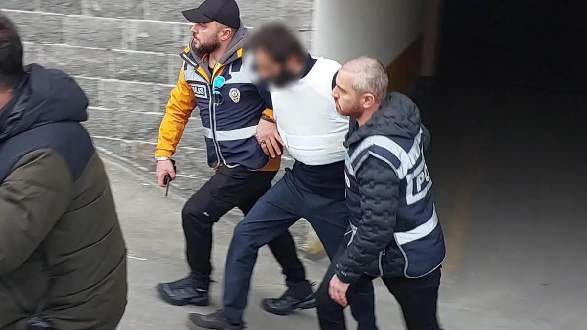 Rize'de Eski Belediye Başkan Yardımcısı Bıçaklı Saldırı Sonucu Hayatını Kaybetti