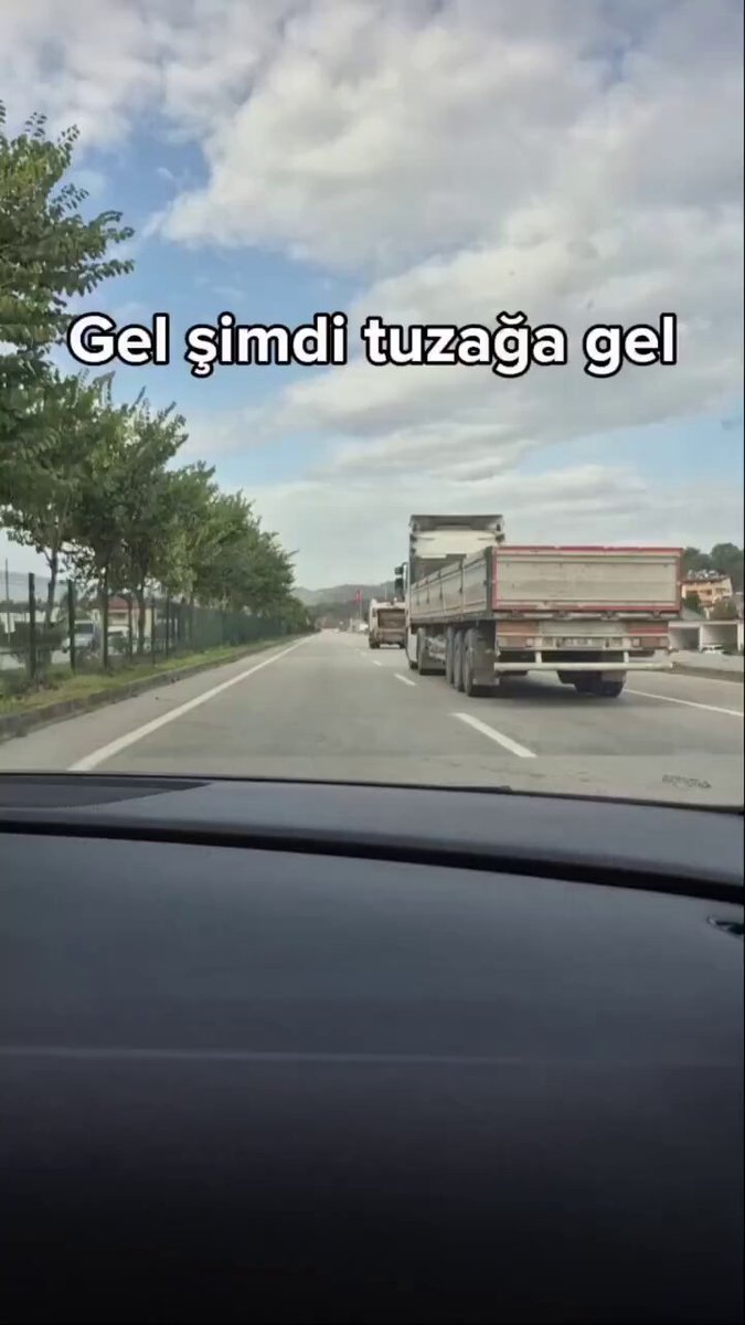 Fethiye Yolunda Radar Uyarı Levhası Mesafesi Tartışma Yarattı