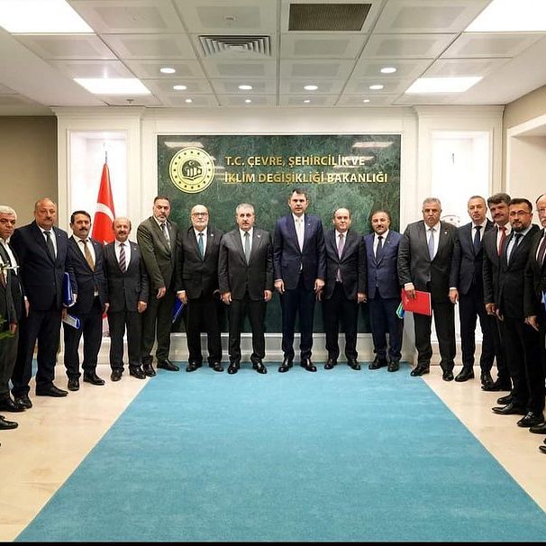 Mucur Belediye Başkanı Ali Şahin, BBP Genel Başkanı Mustafa Destici ve Yerel Yönetimlerden Sorumlu Genel Başkan Yardımcısı Alaattin Çakır'la birlikte Bakan Murat Kurum'u ziyaret etti