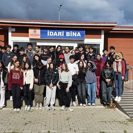 İBB Veteriner Hizmetleri Gümüşdere Bakımevi, Lise Öğrencilerini Ağırladı