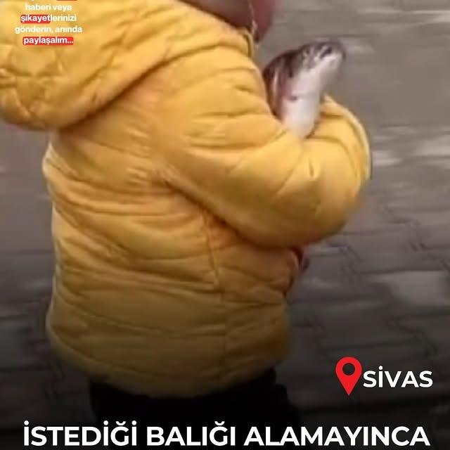 Sivas'ta Küçük Çocuğun Balık Sevinci Sosyal Medyada İlgi Odağı Oldu