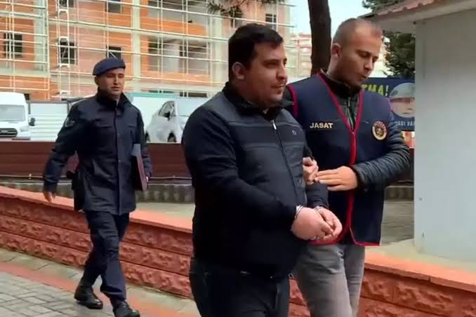 Aranıyordu, İstanbul'da Yakalandı: Kesinleşmiş 10 Yıl Hapis Cezası Bulunan Şüpheli Tutuklandı
