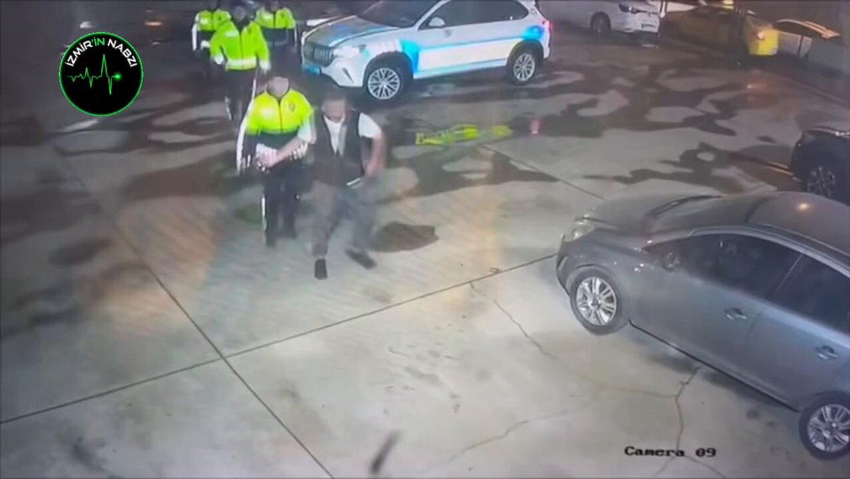 İzmir'de Ehliyet Tartışması: İki Polis Görevden Alındı