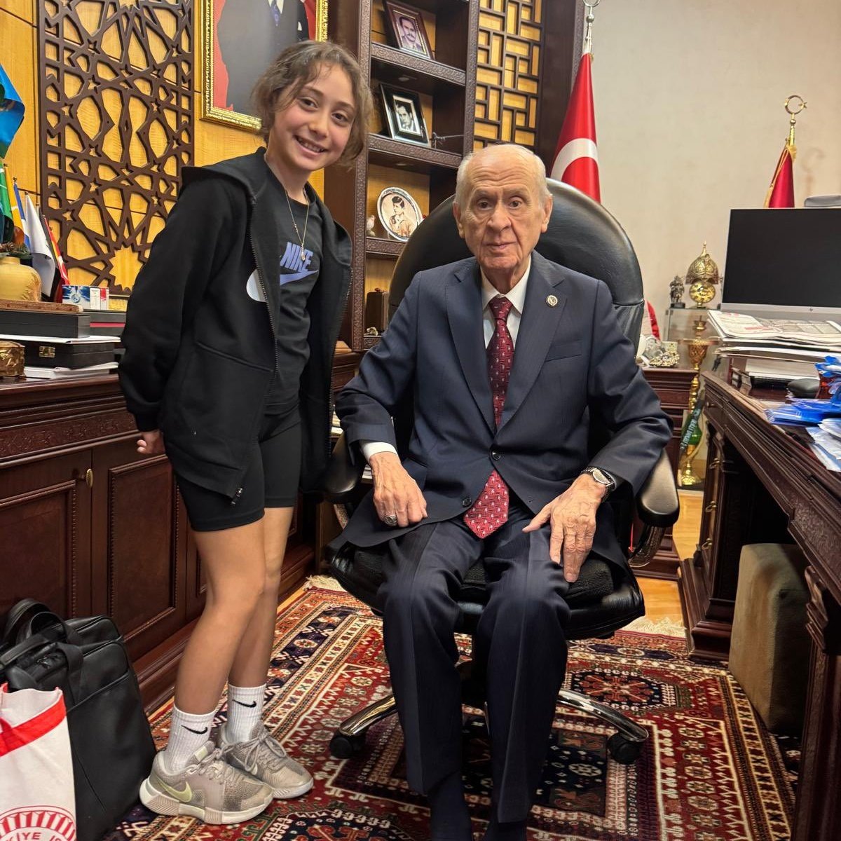 MHP'li Vekil Dora: Roblox Platformu Kapatmak Çözüm Değil