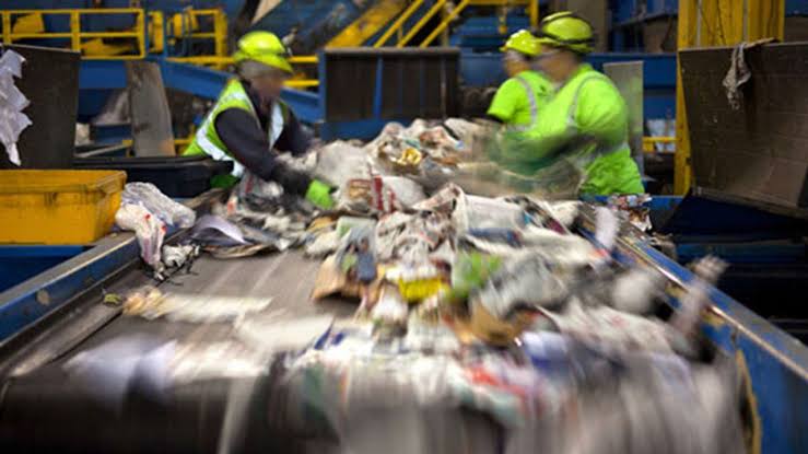 Niğde'de Geri Dönüşüm Tesisinde Çalışan Çocuk İş Kazasında Hayatını Kaybetti