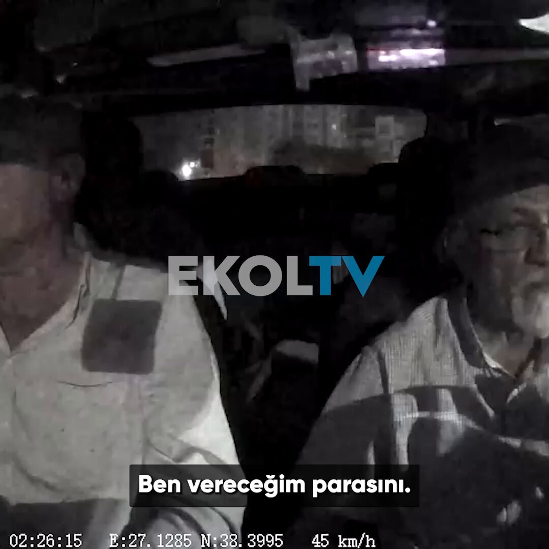 İzmir'de Taksi Tartışması: Yolcu Şoförü Yumrukladı