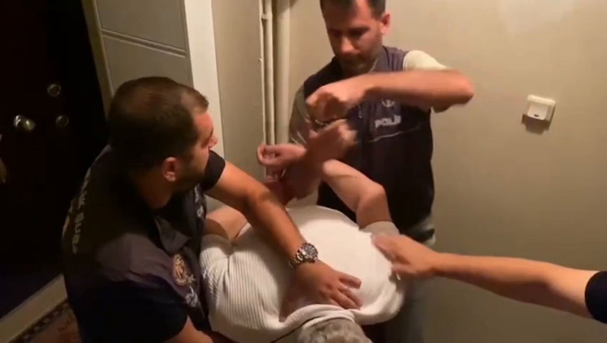 Peygamber Efendimize Hakaret Eden Dergi Müdürü Gözaltına Alındı