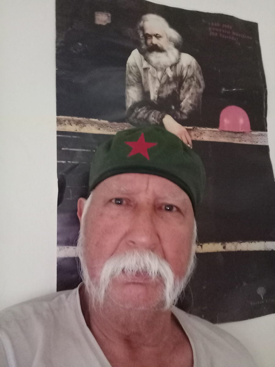 Hoca, Kendini Halk İçin Savaşan Don Kişot Gibi Hissediyor