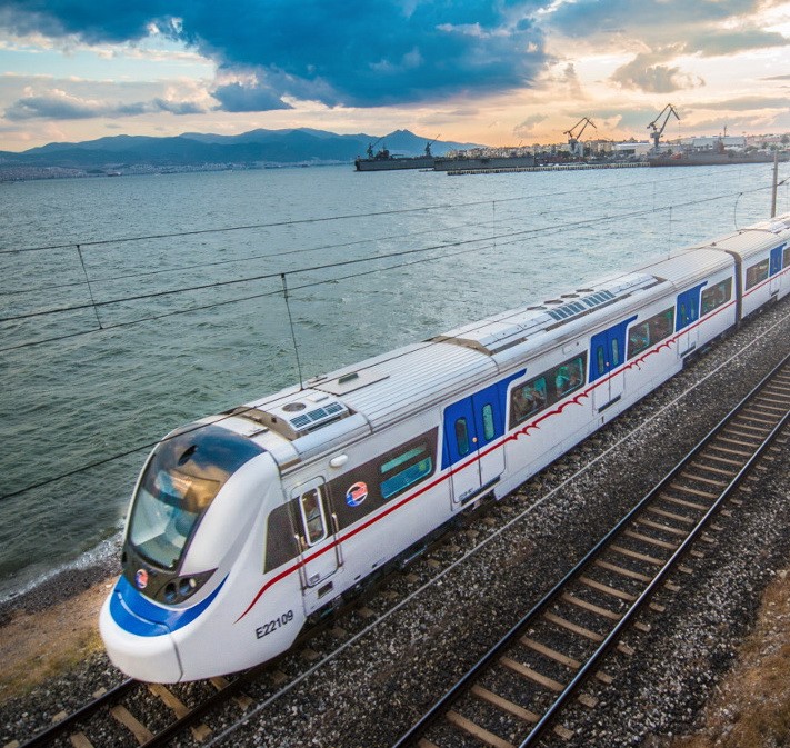 İZBAN'dan İş Bırakma Eylemi Nedeniyle Sefer Dışı Kalma Duyurusu