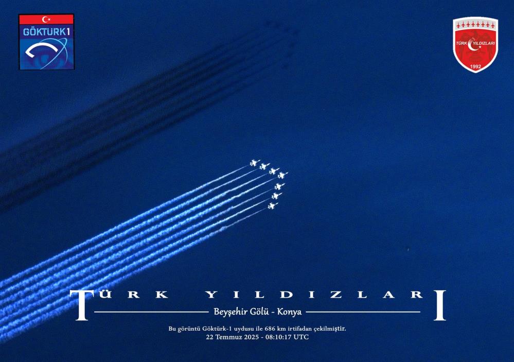 Türk Yıldızları'nın Beyşehir Gölü Üzerindeki Uçuşu Uydu Gözlemine Yakalandı