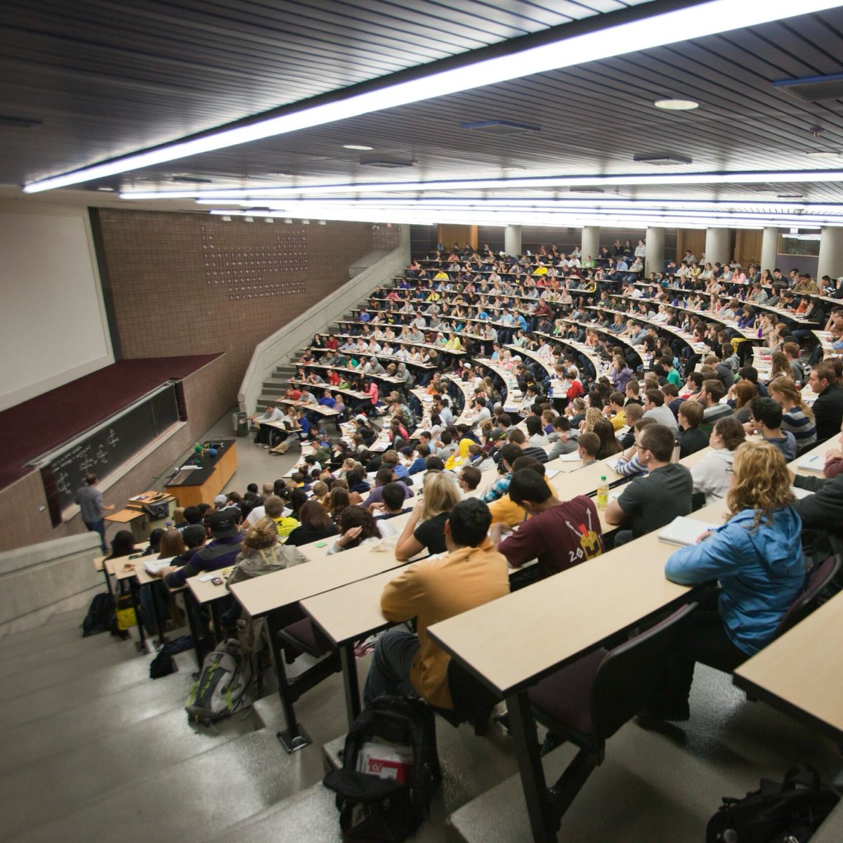 Üniversite Tercihi Stresi: Gençler Son Hazırlıklar İçinde