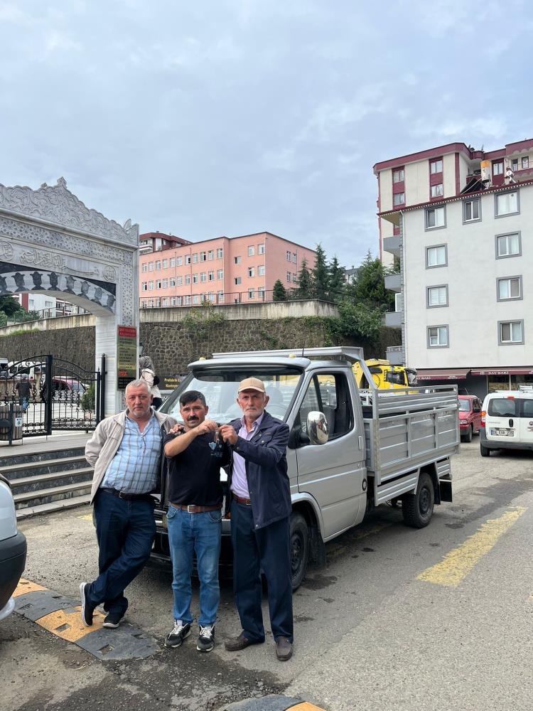 Giresun'da Şok Takas: Kamyonet 1 Ton Fındıkla Değişti