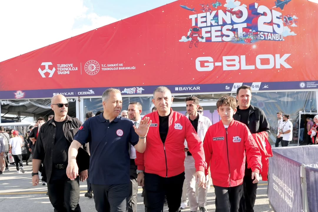 TEKNOFEST 2025'te Yerli ve Milli İHA'lar Gökyüzünde Sergileniyor