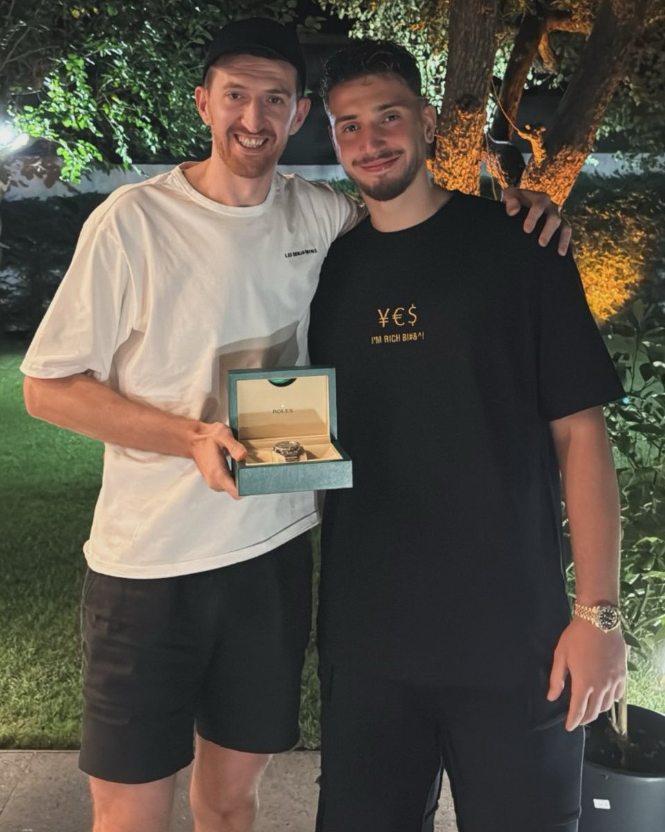 Alperen Şengün, Ercan Osmani'ye Söz Verdiği Rolex Saati Hediye Etti