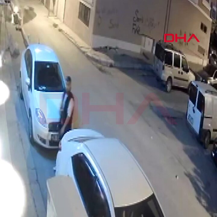 Polatlı'da Güvenlik Kamerası Çalındı, Hırsızlık Anı Kameraya Yansıdı