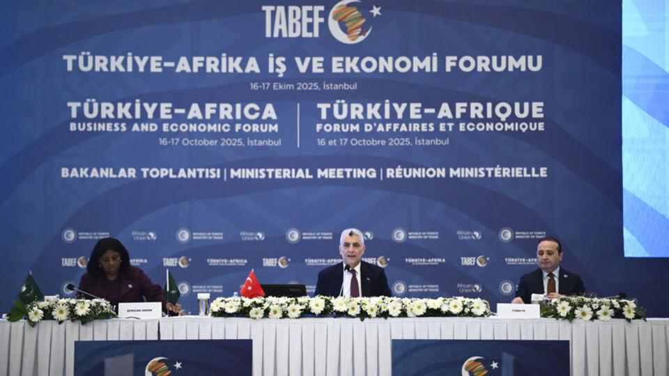Türkiye ile Afrika Ülkeleri Arasındaki Ticaret Hacmi 40 Milyar Dolar Hedefliyor