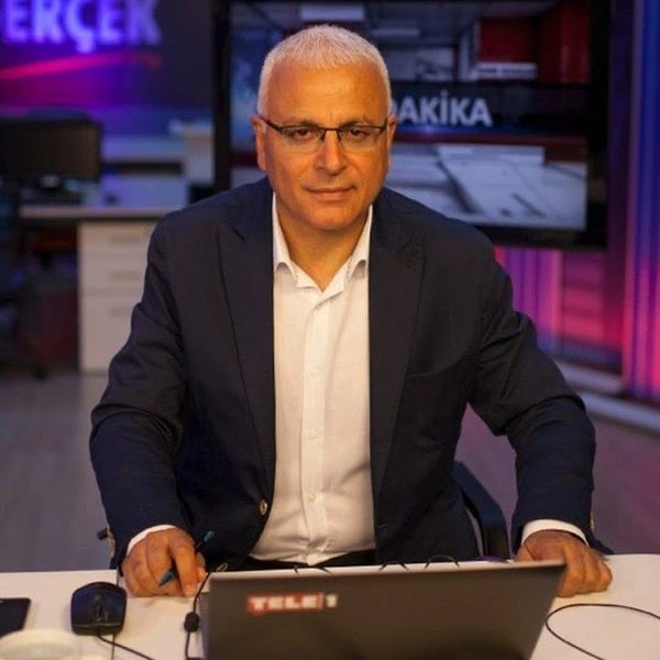 Merdan Yanardağ Casusluk Suçlamasıyla Gözaltına Alındı