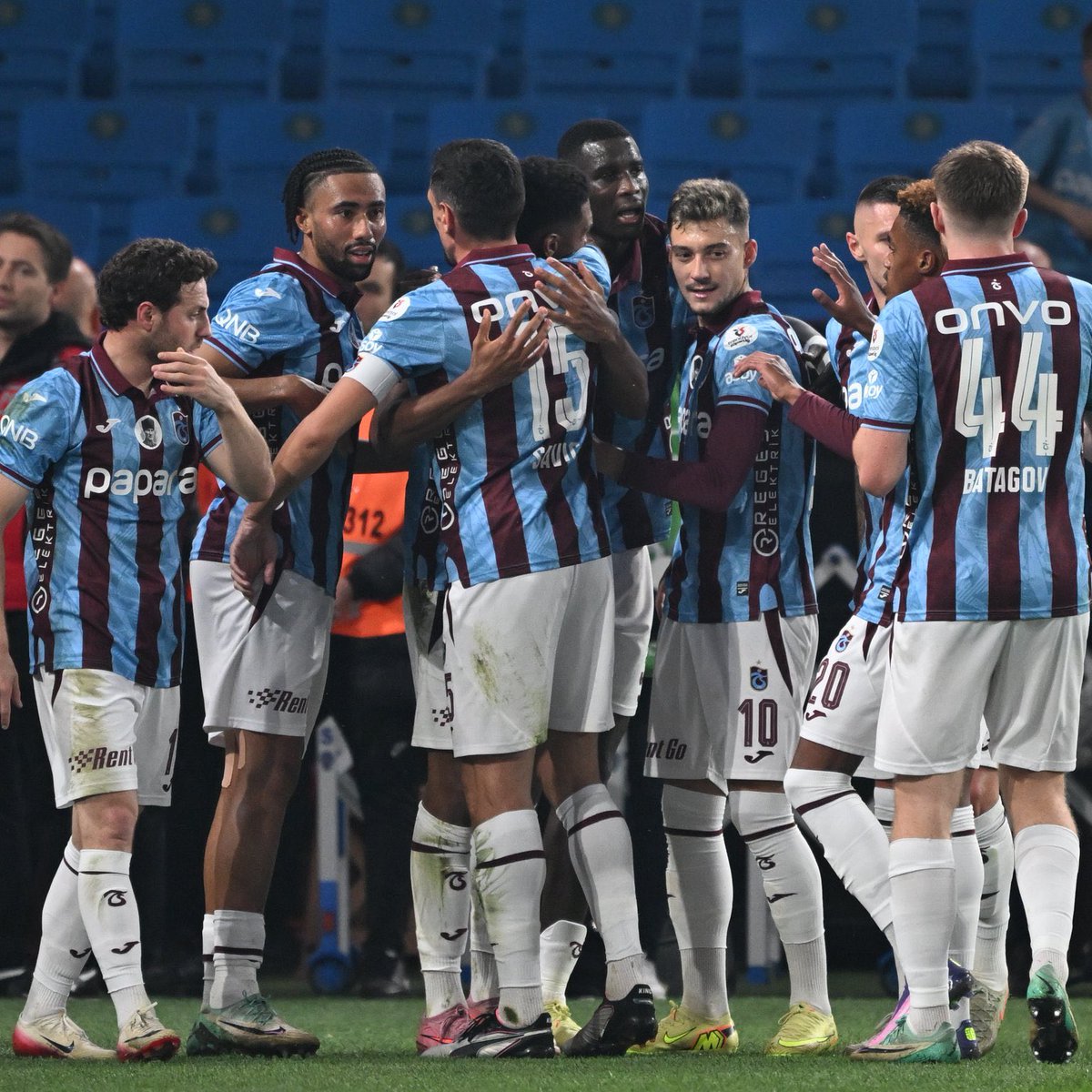 Trabzonspor, Felipe Augusto'nun Golüyle Eyüpspor'u Mağlup Etti