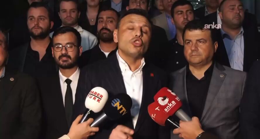 CHP'li Çelik'ten İstifa Eden Meclis Üyelerine Sert Tepki