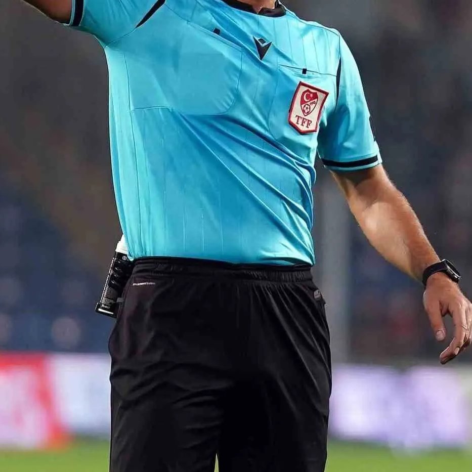 Türkiye'de Bir Futbol Hakeminin 18 Bin 227 Kez Bahis Oynadığı Ortaya Çıktı