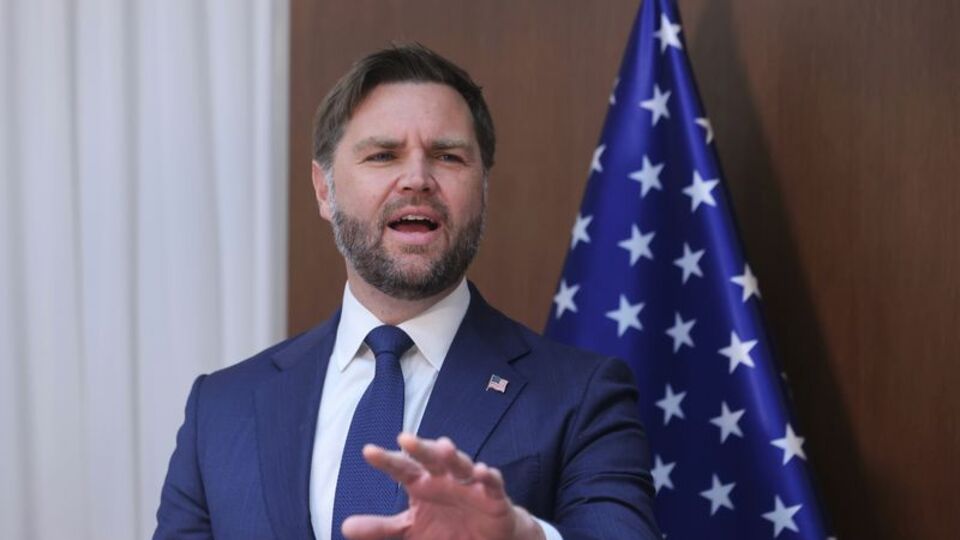 JD Vance Hükümet Kapanışını Sonlandırma Çağrısı Yaptı